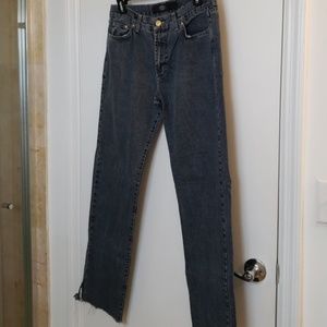 Straight leg - needs to be hemmed